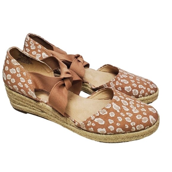 Lifestride Kascade Leopard Print Espadrille Wedges Size 10 Wide - Picture 3 of 7